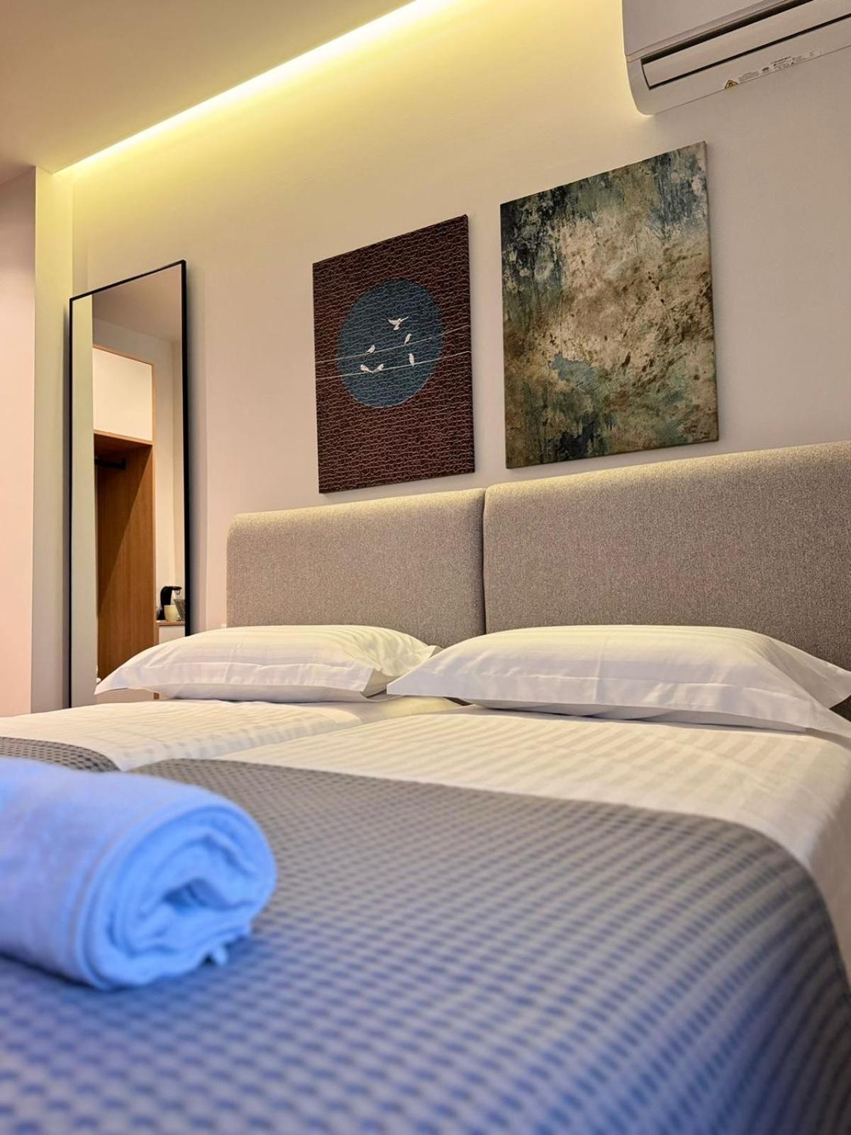 Izi Boutique Apartment ติรานา ภายนอก รูปภาพ