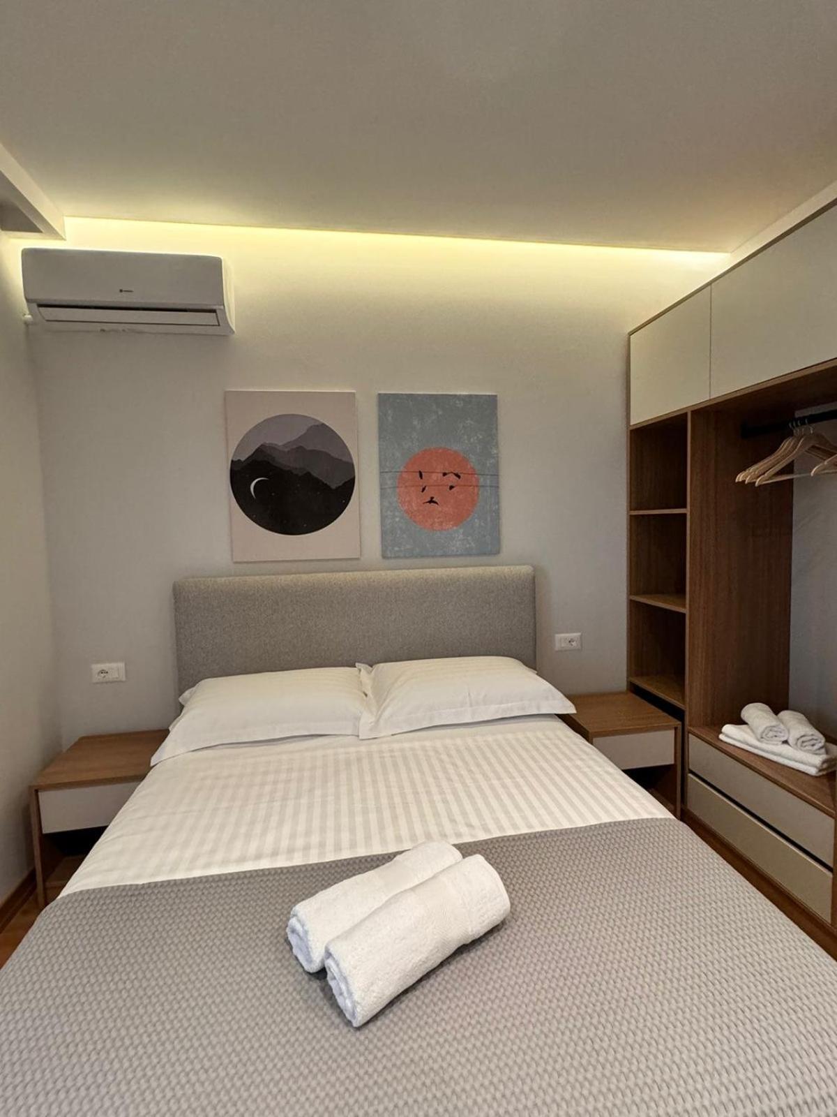 Izi Boutique Apartment ติรานา ภายนอก รูปภาพ
